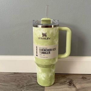 Stanley 40oz Quencher Tumbler Citron Tie Dye🤍💚